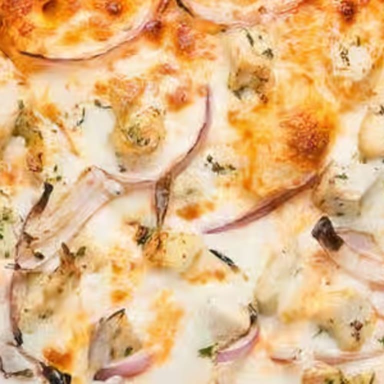 Buffalo Chicken Pizza Delight