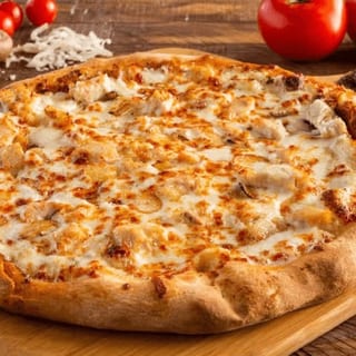 Garlic Chicken Alfredo Pizza