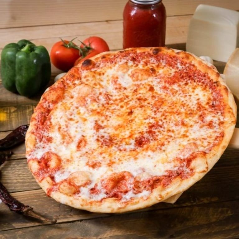 Savor Our Vegetarian Pizza